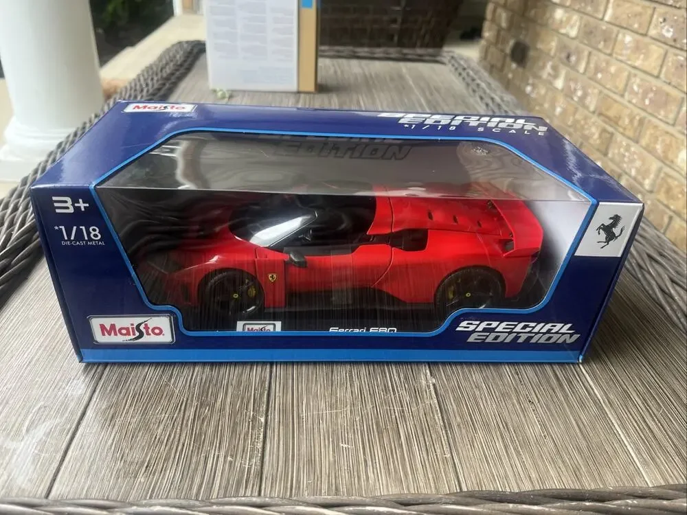 Ferrari F80 1:18 Scale Diecast Model Car Red Maisto Special Edition